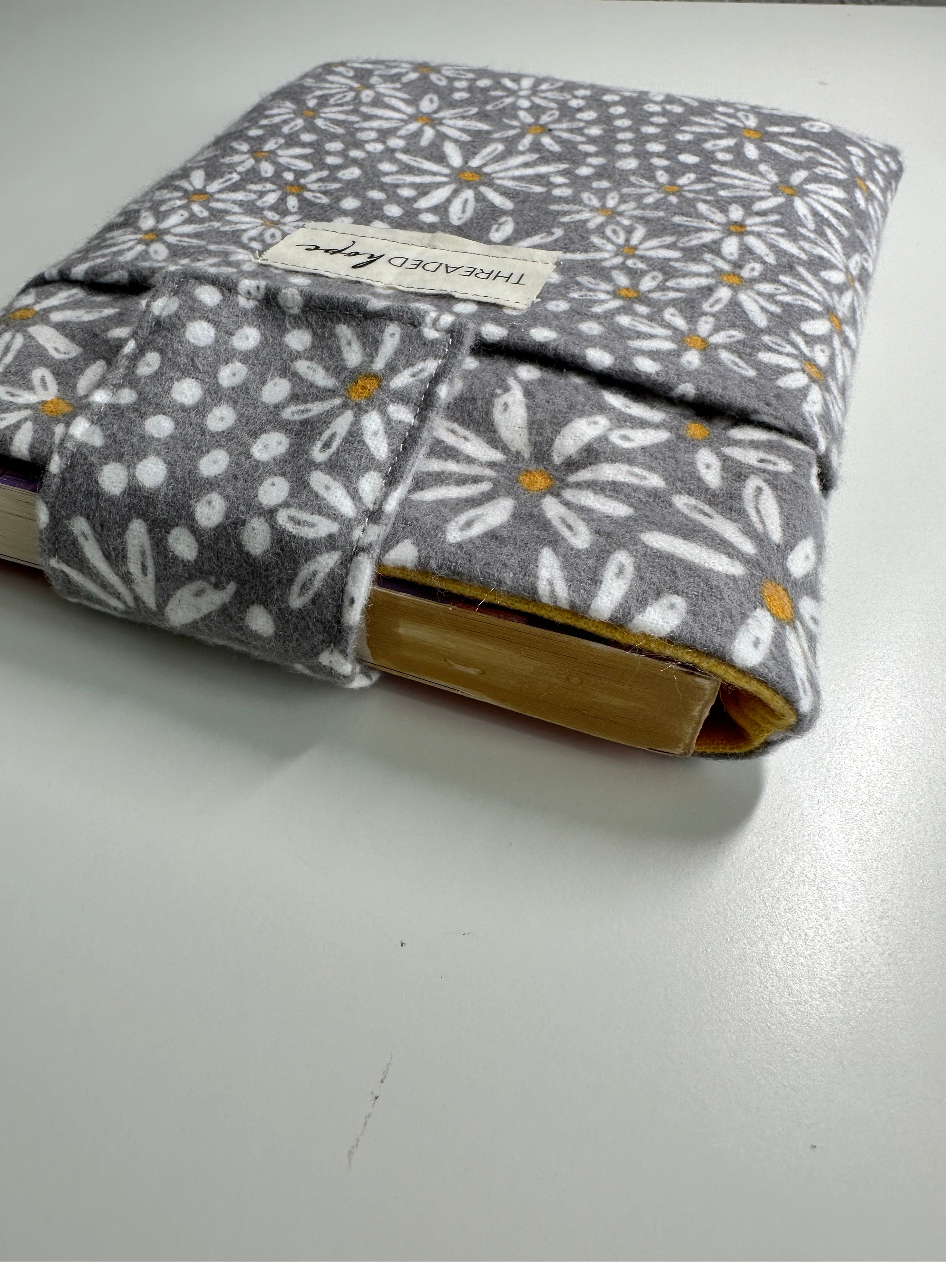 Yellow/Gray Floral Kindle PaperWhite Sleeve with Front Pocket & Velcro Enclosure thumbnail 4